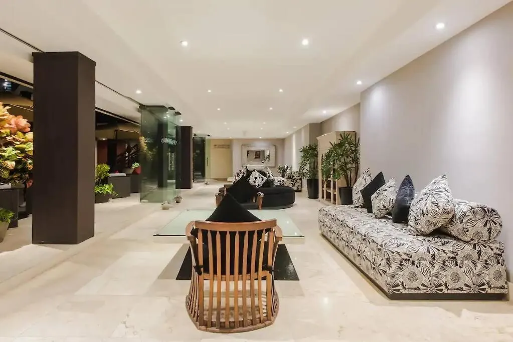 Coastal Serenity: Mangrove View Studio Apartment Playa del Carmen
