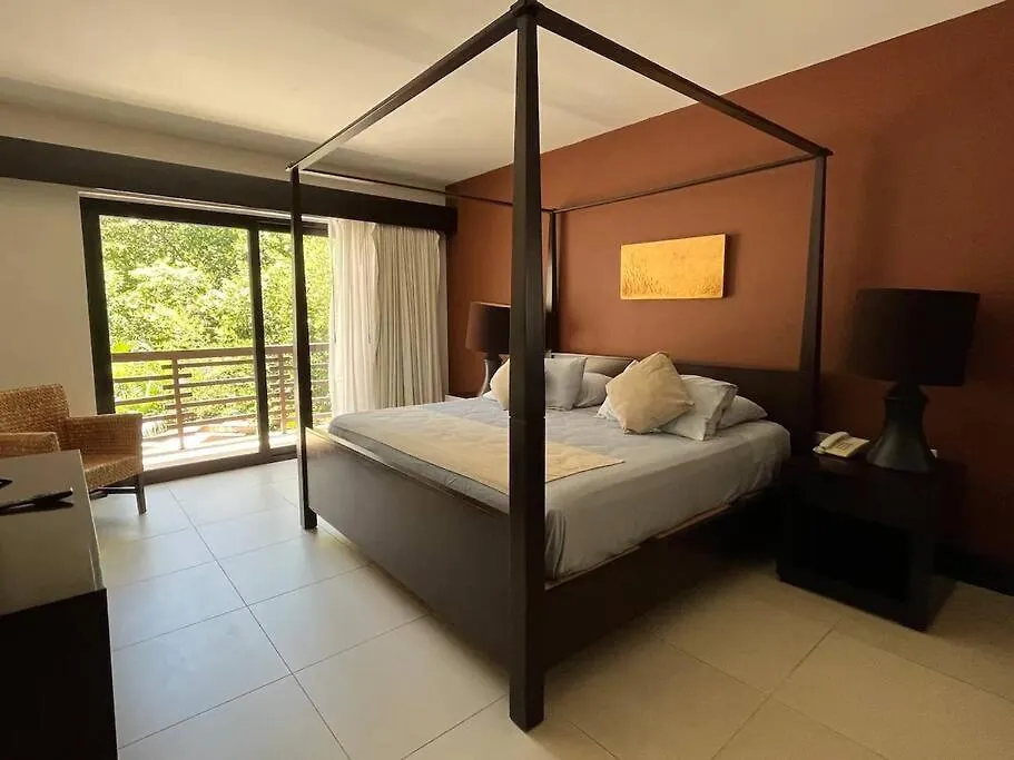 Coastal Serenity: Mangrove View Studio Apartment Playa del Carmen Mexico